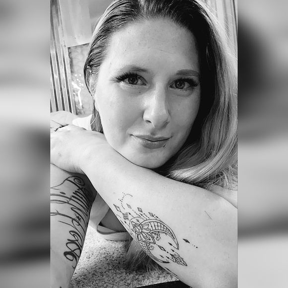 Meet your Posher, Salinda - Picture 10 of 10